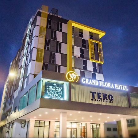 Grand Flora Hotel Malacca Extérieur photo