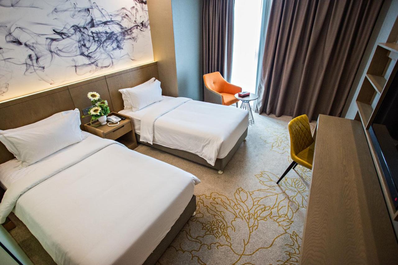 Grand Flora Hotel Malacca Extérieur photo